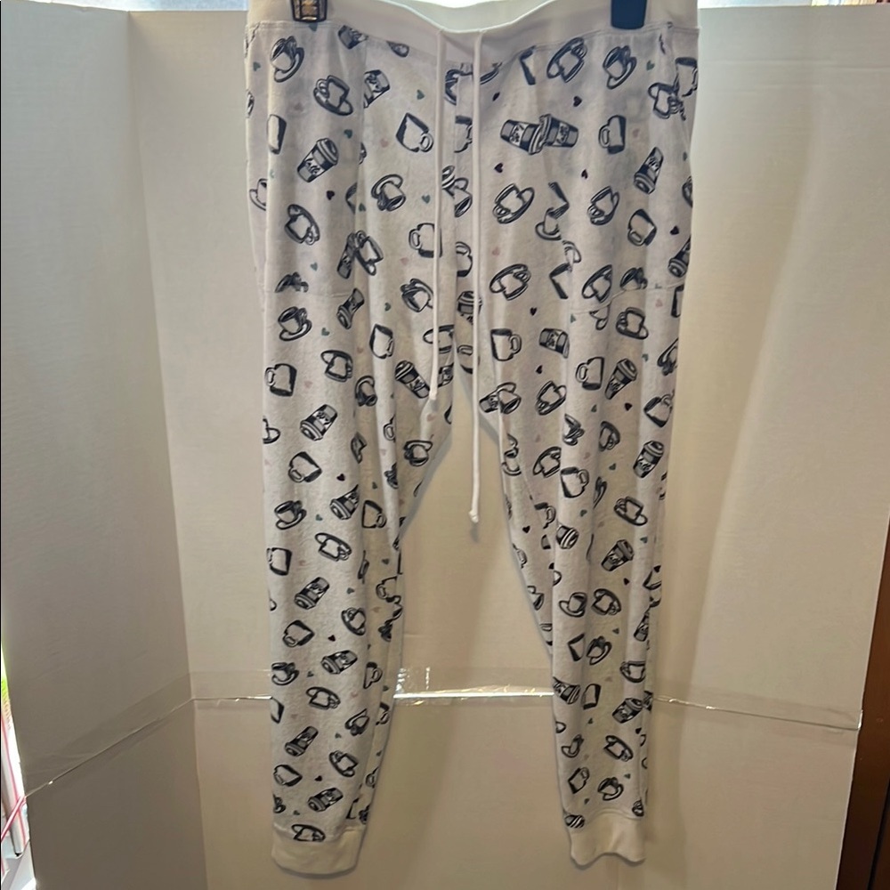 Cozy Printed And Solid Lounge Bundle - image 4